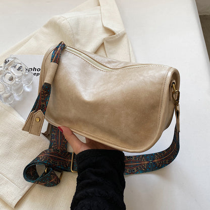 Модна чанта за рамо с голяма вместимост и широка презрамка